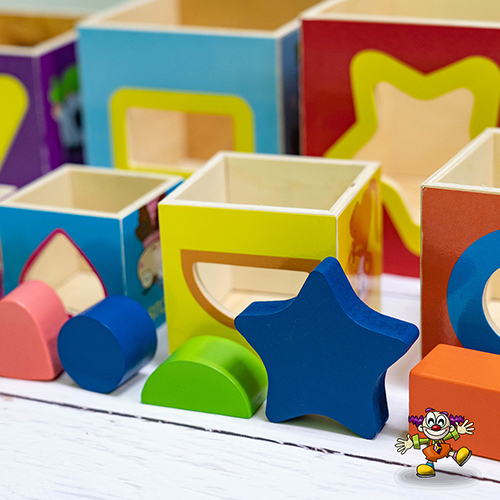 Cuburi din lemn turn Montessori